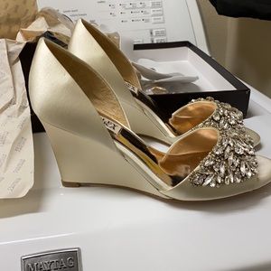 Badgley Mischka satin heels rhinestone wedge